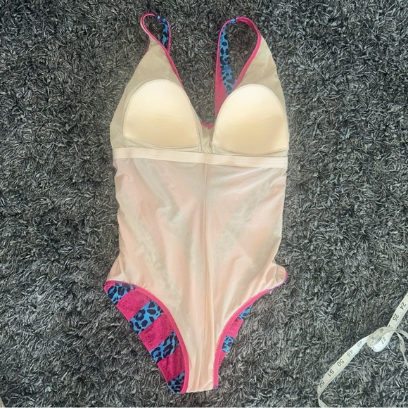 Hot pink paisleys and blue cheetah print one piece Gottex Swimsuit size 10 - Picture 9 of 12